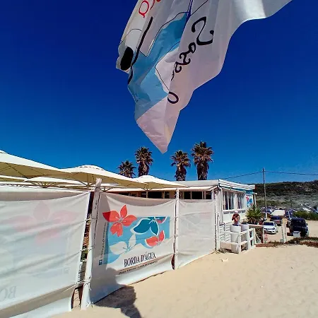 Apartment Lisbon South Bank With Shared Pool & Gym