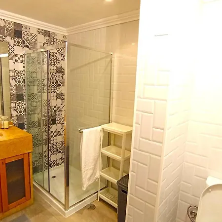 Lisbon South Bank With Shared Pool & Gym * Sesimbra