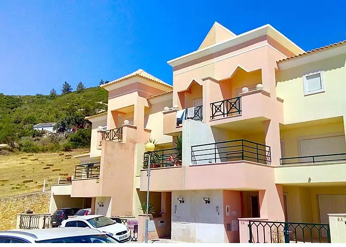 Sea With Pool & Gym Near Lisbon Sesimbra