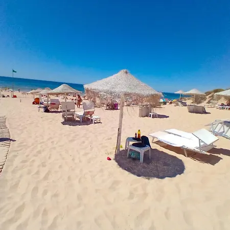 Sea With Pool & Gym Near Lisbon