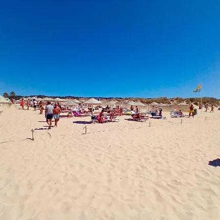 דירה Lisbon South Bank With Shared Pool & Gym *