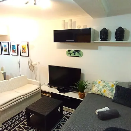 Lisbon South Bank With Shared Pool & Gym