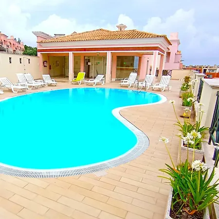 Апартаменты Sea With Pool & Gym Near Lisbon
