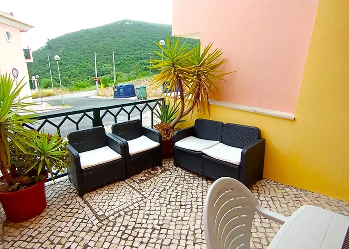 Sea With Pool & Gym Near Lisbon Appartement