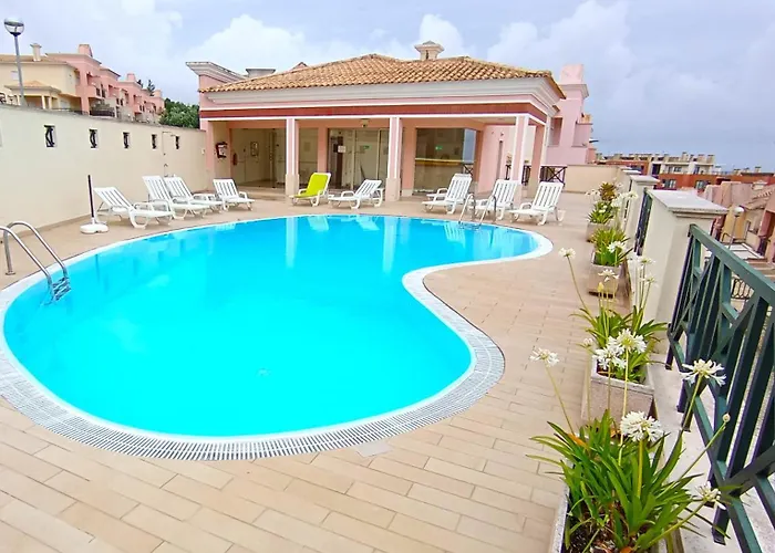 Sea With Pool & Gym Near Lisbon Appartement