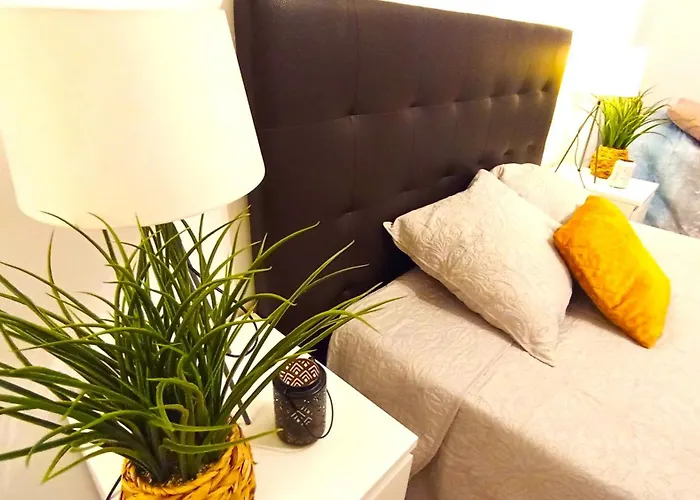 Διαμέρισμα Lisbon South Bank With Shared Pool & Gym