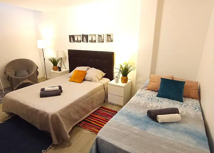 Διαμέρισμα Lisbon South Bank With Shared Pool & Gym Σεσίμπρα