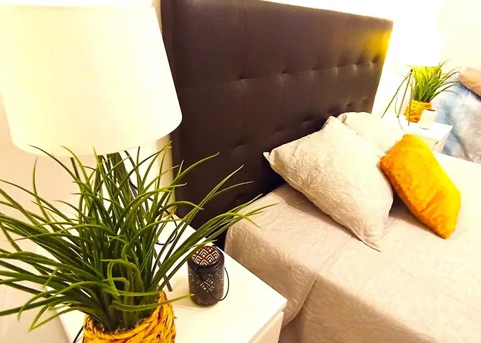 Διαμέρισμα Lisbon South Bank With Shared Pool & Gym Σεσίμπρα