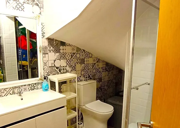 Lisbon South Bank With Shared Pool & Gym * Σεσίμπρα